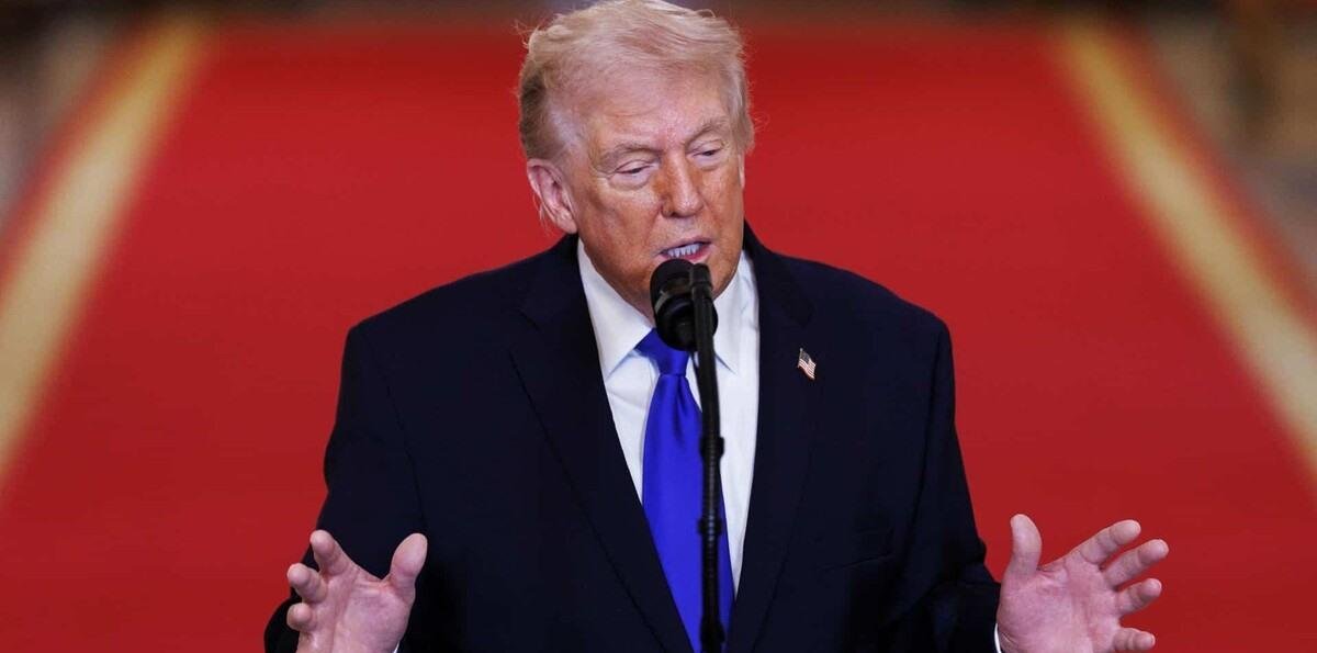 Trump analiza exigir a los bancos de EE. UU. datos sobre la nacionalidad de sus clientes