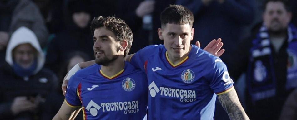 Con goles de Arambarri y Satriano, Getafe despega a costa del Villarreal