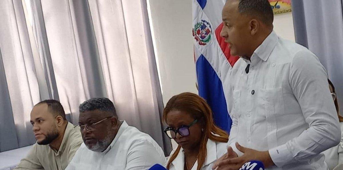 Regidores de SDO piden investigar al alcalde