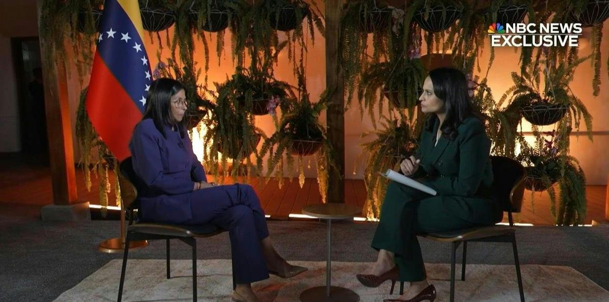 Presidenta encargada de Venezuela se compromete a organizar elecciones libres