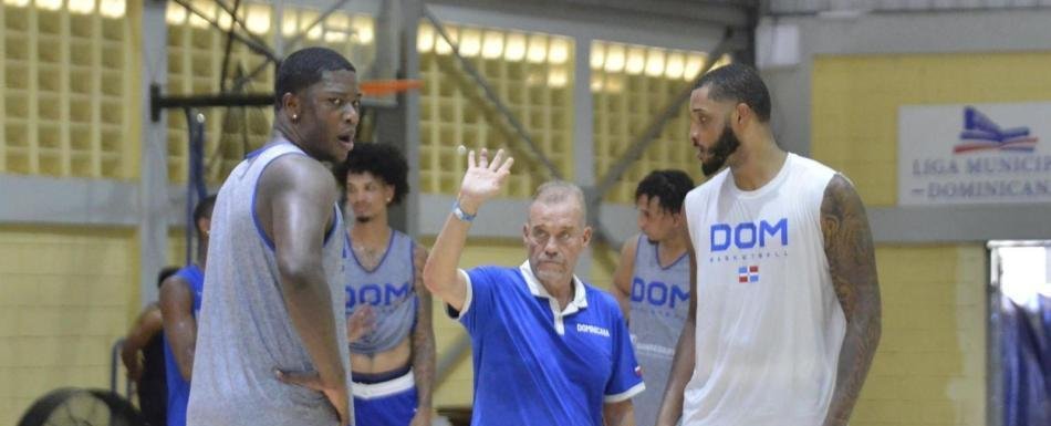 Fedombal da a conocer a los 24 jugadores disponibles para próxima ventana de FIBA