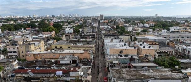 Entre el abandono y la esperanza: El Conde espera su transformación