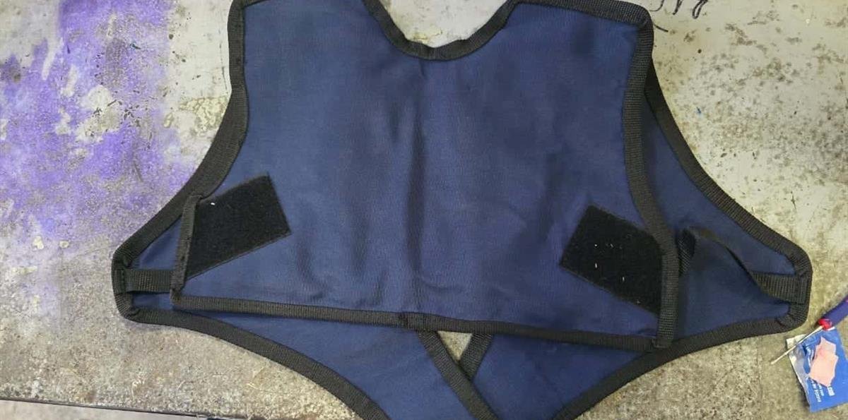 Ocupan chalecos médicos con cocaína que pretendían enviar a Estados Unidos