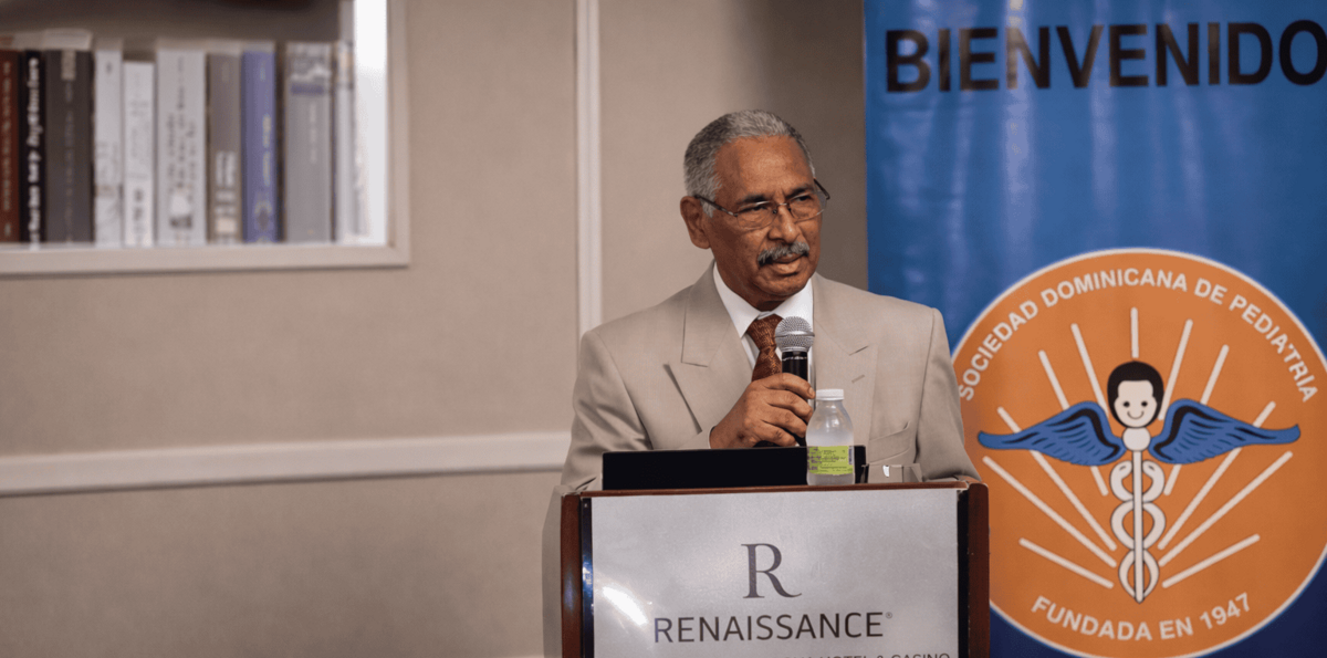 Nuevos médicos trabajan por paga y no por vocación