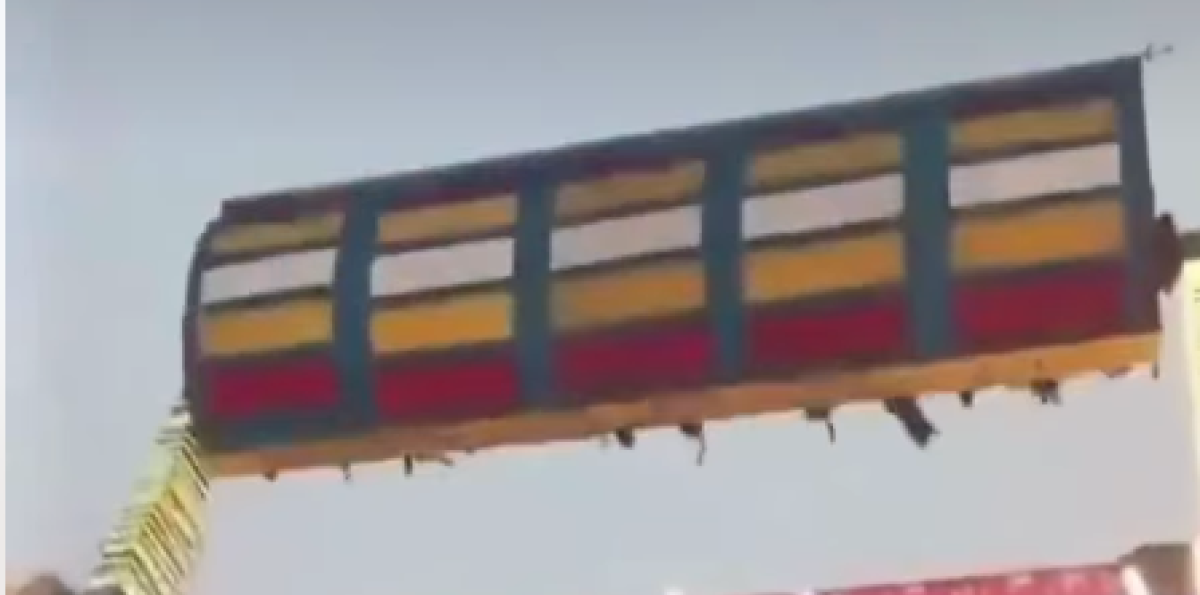 Accidente en atracción de feria en India causa un muerto y 13 heridos