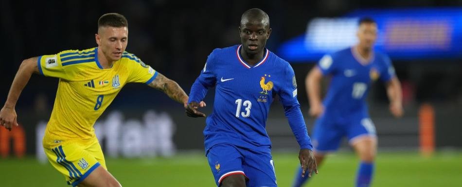 N'Golo Kanté se une al club turco Fenerbahce tras retraso en traspaso