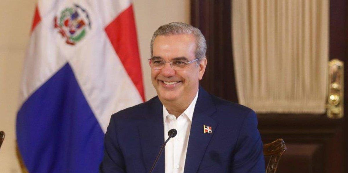 Luis Abinader viaja a Chile para la toma de posesión del presidente electo José Antonio Kast