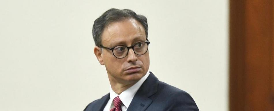 Rechazan salida del país a Jean Alain Rodríguez; historial médico carecía de traducciones legales