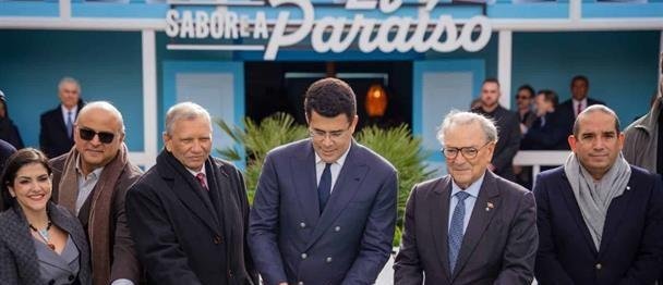 La casita dominicana en Fitur 2026 honra el legado de Frank Rainieri