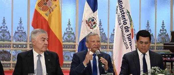 Banreservas lidera en Fitur 2026 con acuerdos de inversión superiores a US$6,500 millones