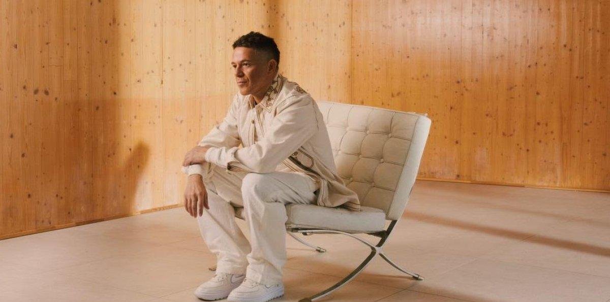 Alejandro Sanz y Elena Rose presentan el videoclip de “Rimowa”