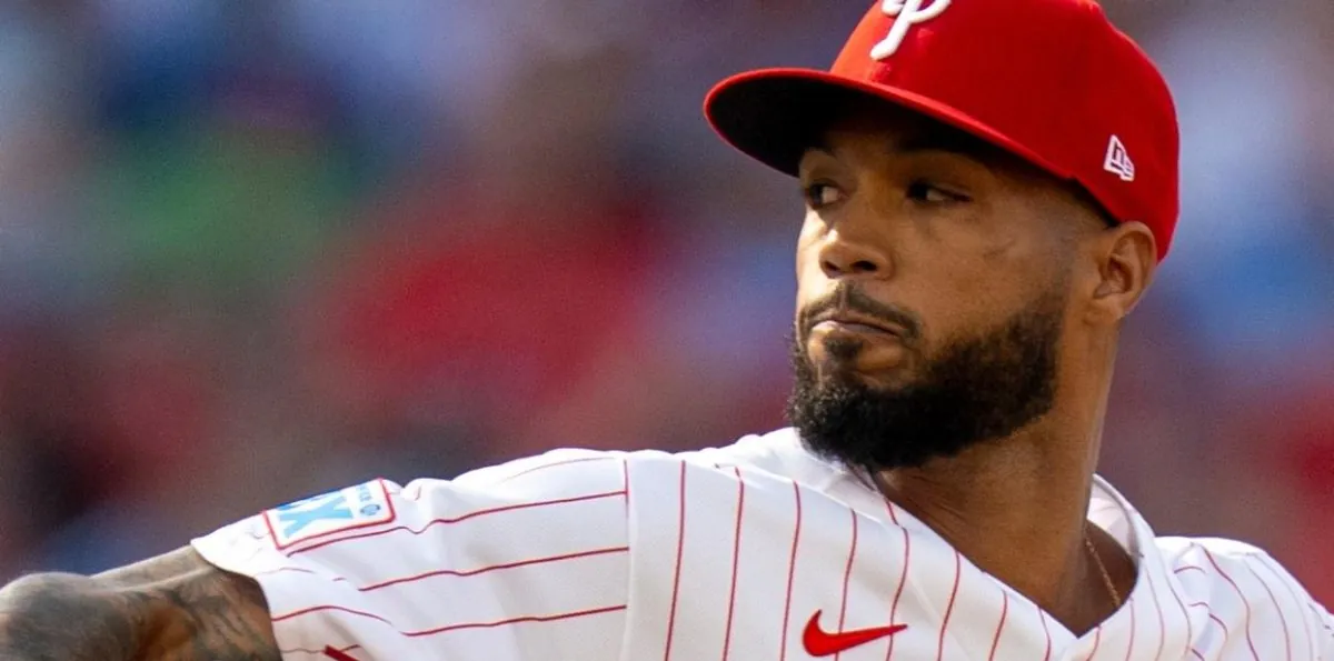 Sánchez tira seis entradas de tres hits y 10 ponches