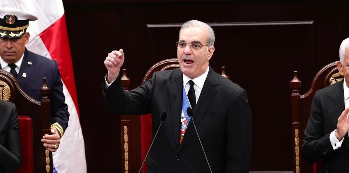 Abinader sobre apagón general: "Las fallas ocurridas en el sistema son inaceptables; nos preocupan"