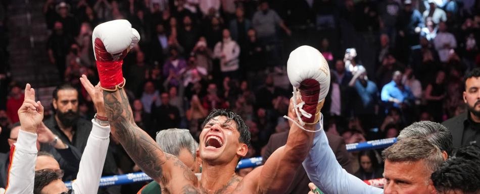 Ryan García vence a Mario Barrios por decisión unánime y gana el título wélter del CMB