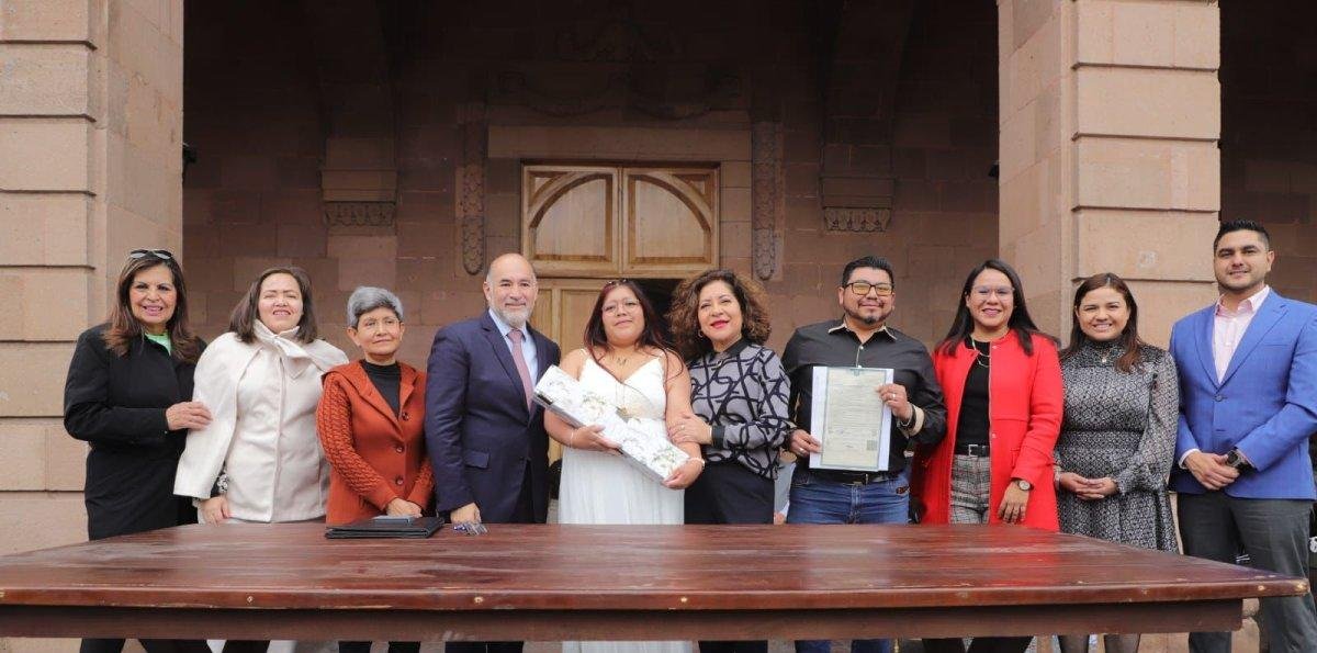 109 parejas se casan en boda civil comunitaria en Perú