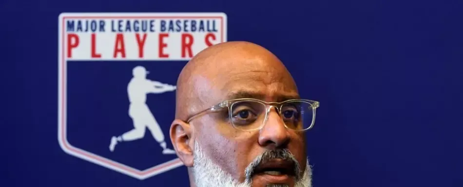 Tony Clark renuncia como director ejecutivo del sindicato de jugadores de MLB
