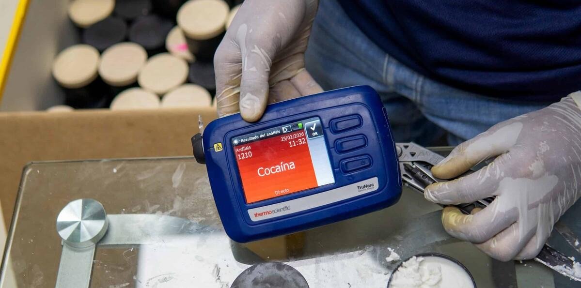 ¿Aromaterapia o cocaína? La DNCD incauta 96 velones aromatizantes con cocaína en un envío a España