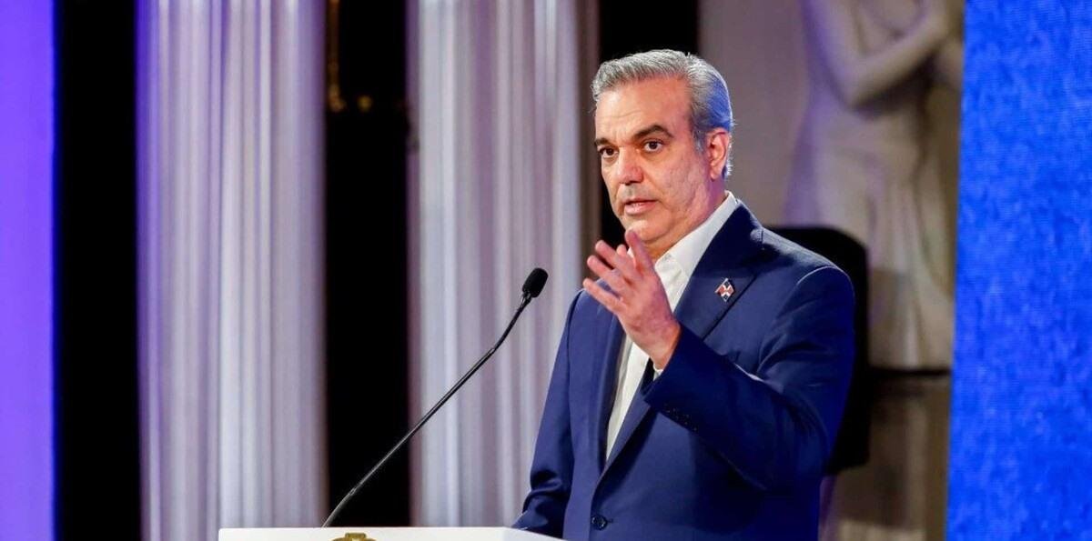 Por el apagón masivo, Presidencia aplaza la firma del acuerdo para el puerto espacial en Oviedo