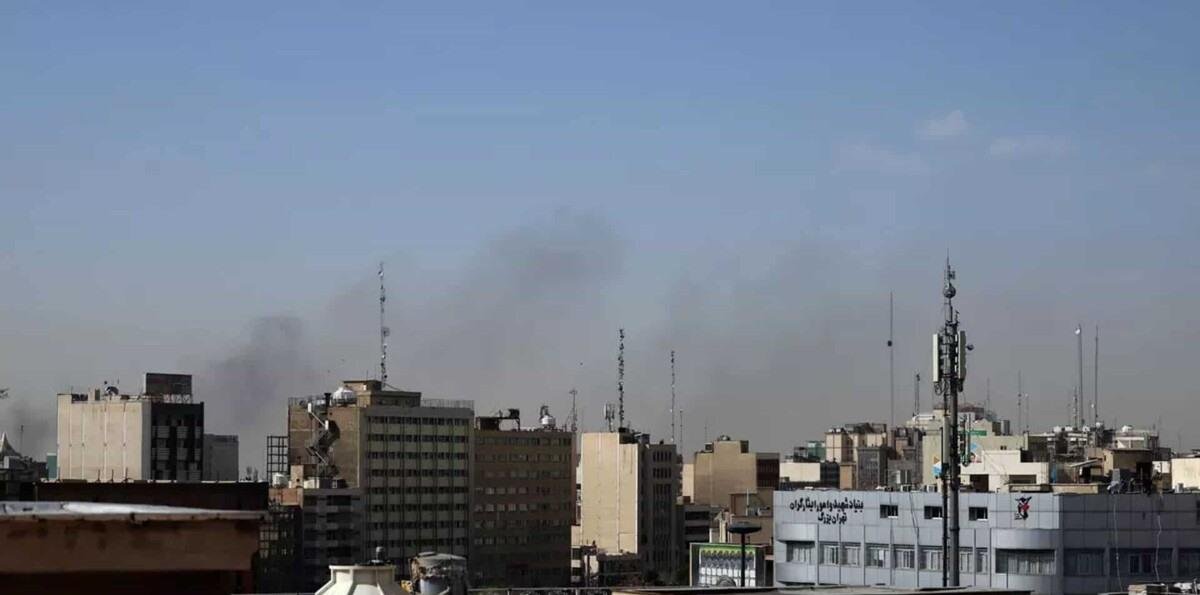 Israel ataca edificio donde se reunía la Asamblea de Expertos en Irán
