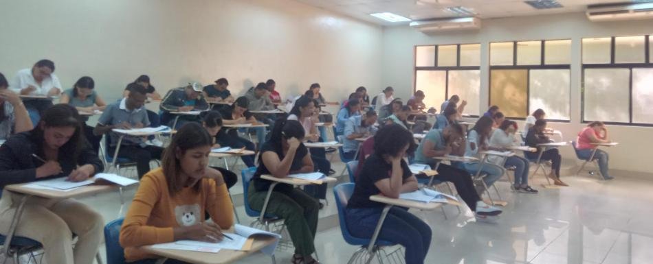 6,526 participan en examen nacional único para residencias médicas; solo hay 1,400 cupos