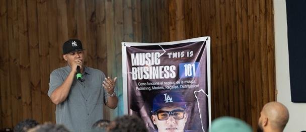 Realizan la primera conferencia sobre la industria de la música en provincia Duarte