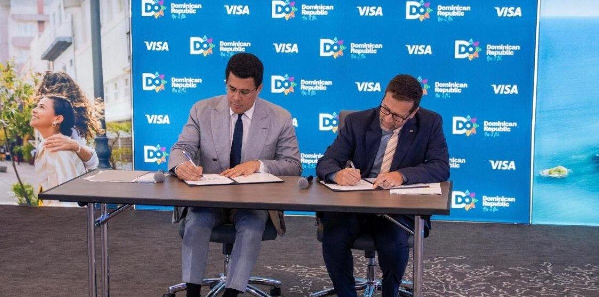 Turismo RD y Visa sellan acuerdo estratégico para atraer más visitantes