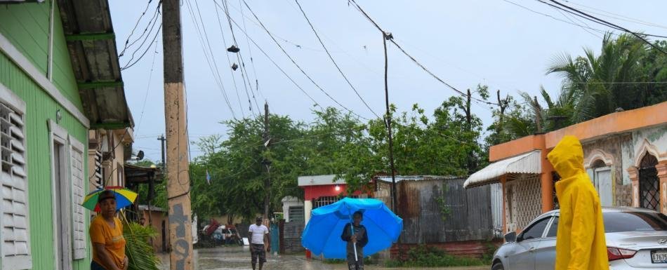 Vaguada y frente frío incrementan las lluvias; seis provincias en alerta