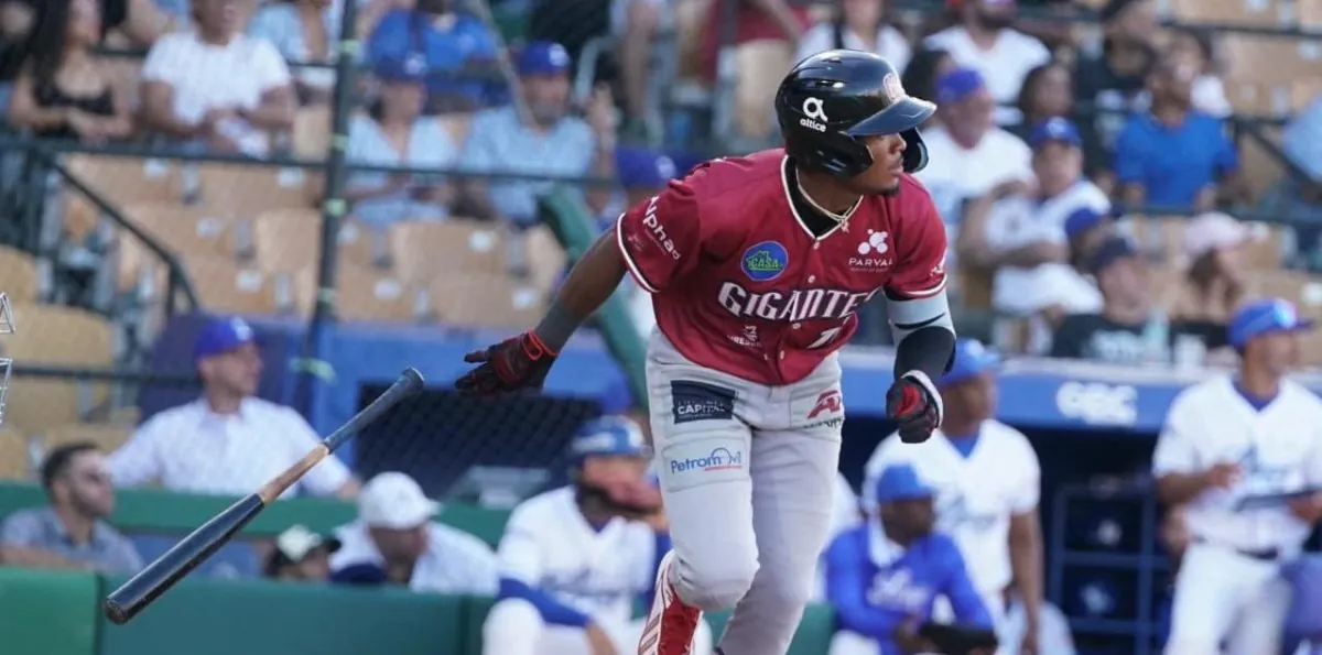 Jefferson Rojas conecta dos jonrones en triunfo de los Gigantes