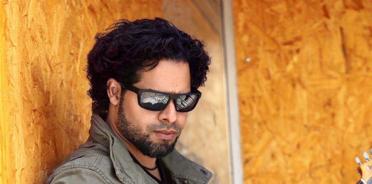 Rioz regresa a RD para cantarle al amor con su nuevo sencillo “Contigo hasta la muerte”