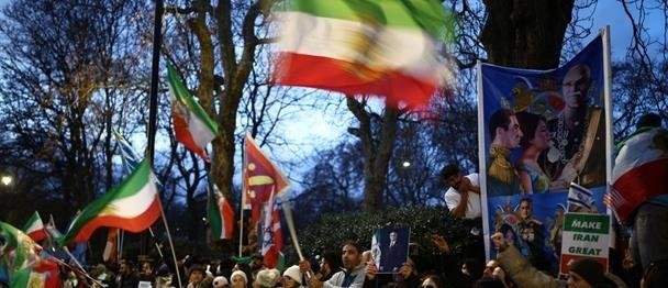 Trump aumenta presión sobre Irán y amenaza con sancionar a sus socios comerciales