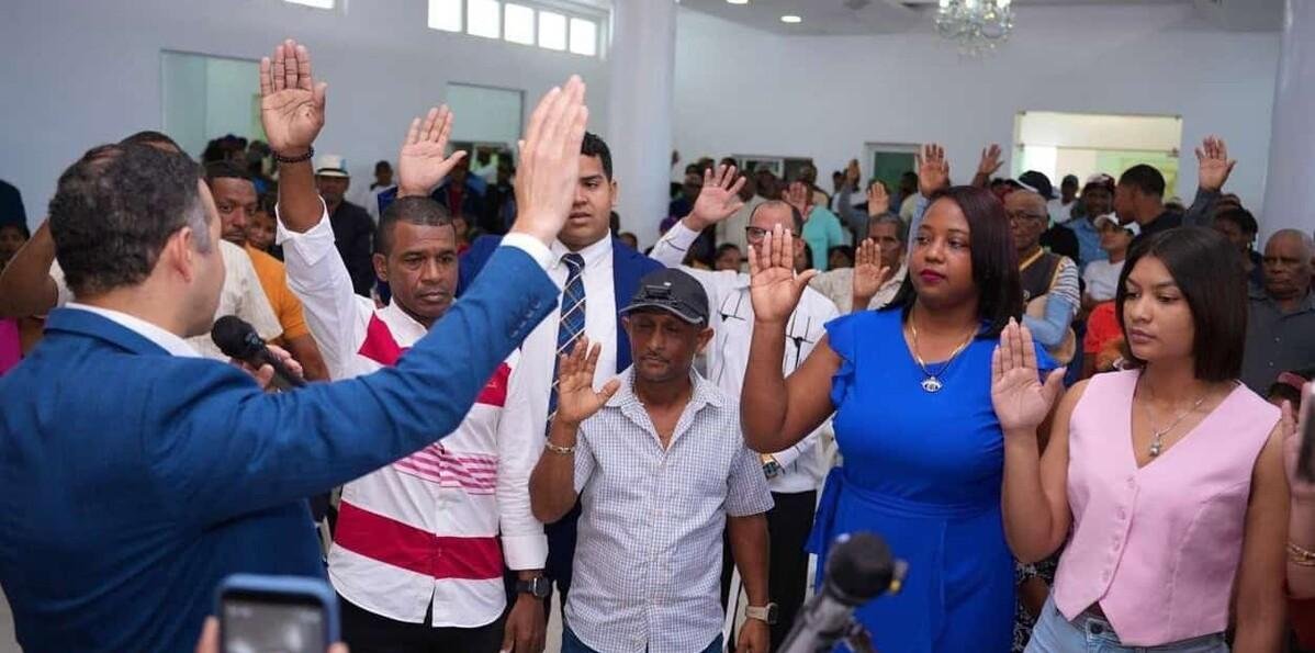 El PLD juramenta en La Altagracia a dirigentes de la Fuerza del Pueblo