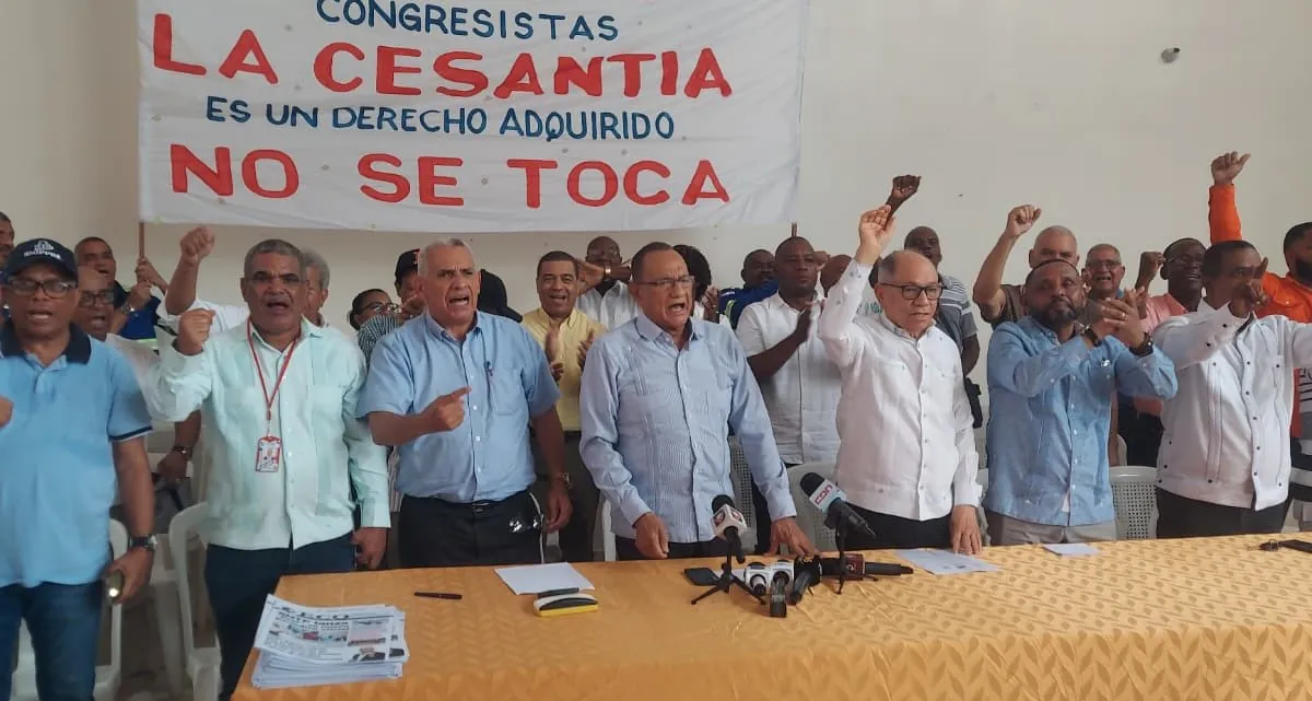 Sindicatos piden al presidente retirar del Congreso reforma al Código de Trabajo si se alteran acuerdos del tripartito