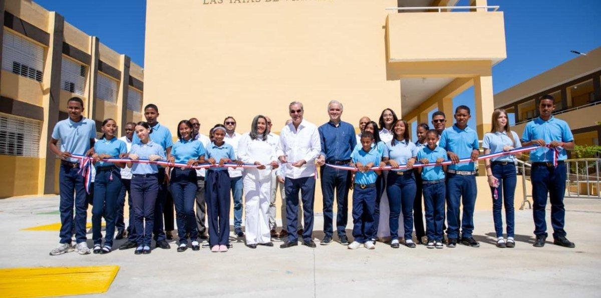 Luis Abinader inaugura Liceo Las Yayas de Viajama en Azua
