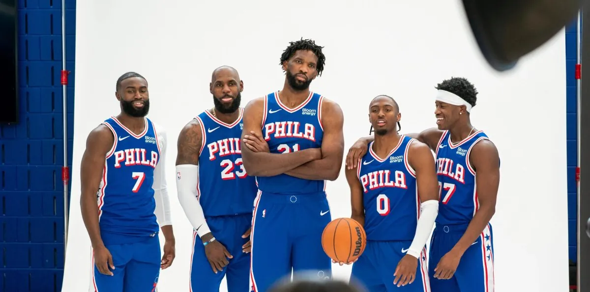 LeBron James se une a su nueva pandilla en Filadelfia