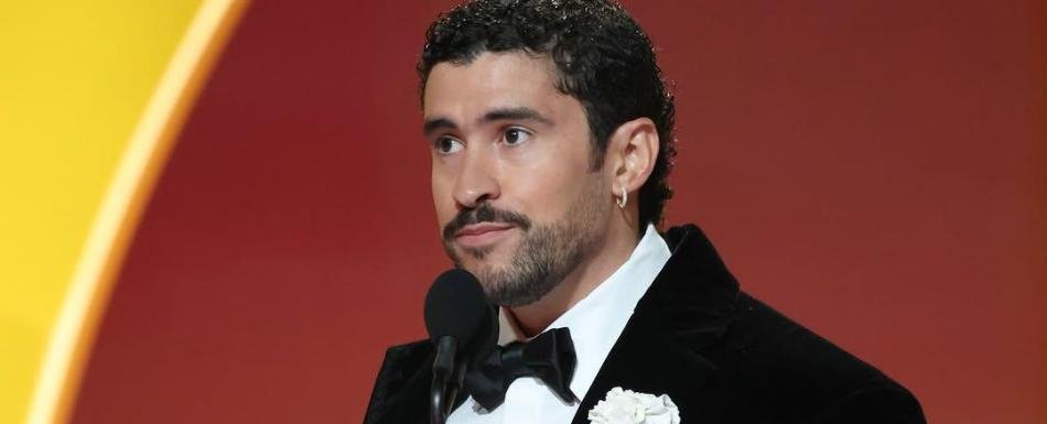 Bad Bunny hablará sobre su actuación en el medio tiempo del Super Bowl tras su triunfo en los Grammy