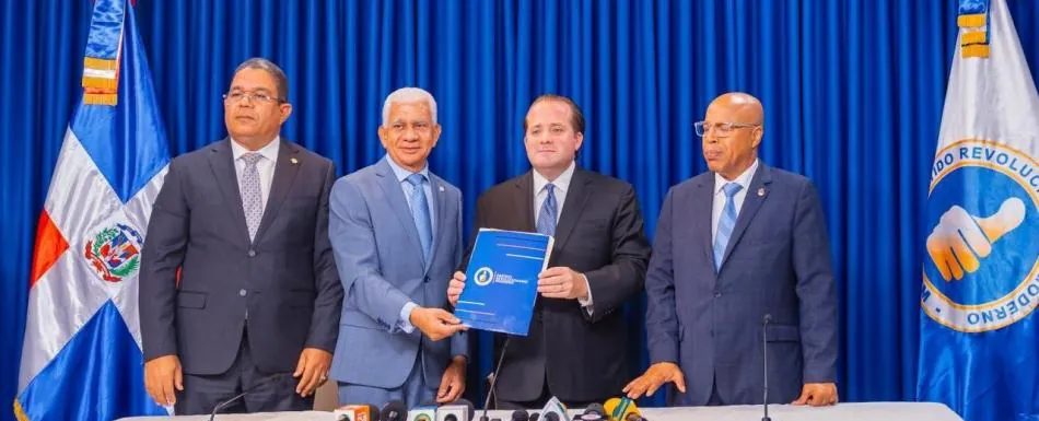 PRM propone cambios en Ley de Partidos "para evitar infiltración de ilícitos en la política"