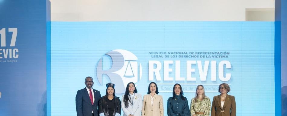 Procuradora general expande servicio de asistencia legal gratuita