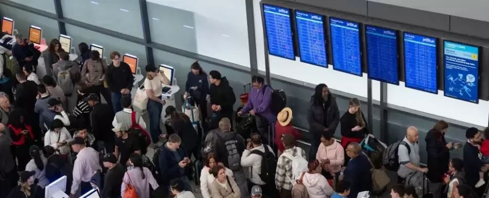 Cámara de representantes rechaza plan del Senado para poner fin a caos en aeropuertos de EEUU