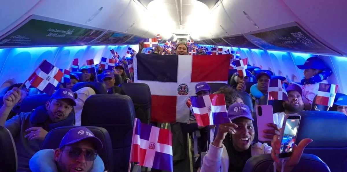 Arajet y Ron Ozama llevan el orgullo dominicano a 30,000 pies de altura rumbo al Dominican Day Parade