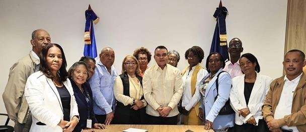 El director del SNS se reúne con enfermeras y pide un compás de espera para analizar sus reclamos