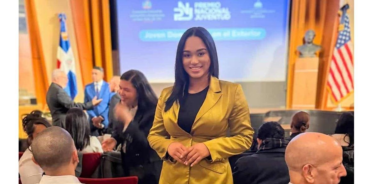 Dominicana Rubí Tiburcio es reconocida como finalista del Premio Nacional Juventud 2026