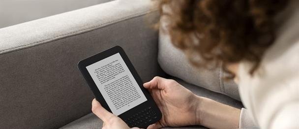 Casi un 60 % de jóvenes iberoamericanos se considera lector y 8.5 % no lee, según informe