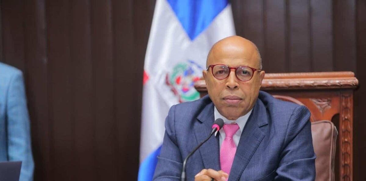 Pacheco respalda eliminación de candidaturas independientes porque no están en la Constitución