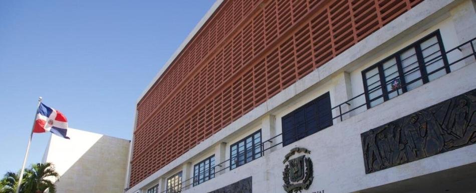 Legisladores del PRM lideran lista de ausencias en el Congreso Nacional