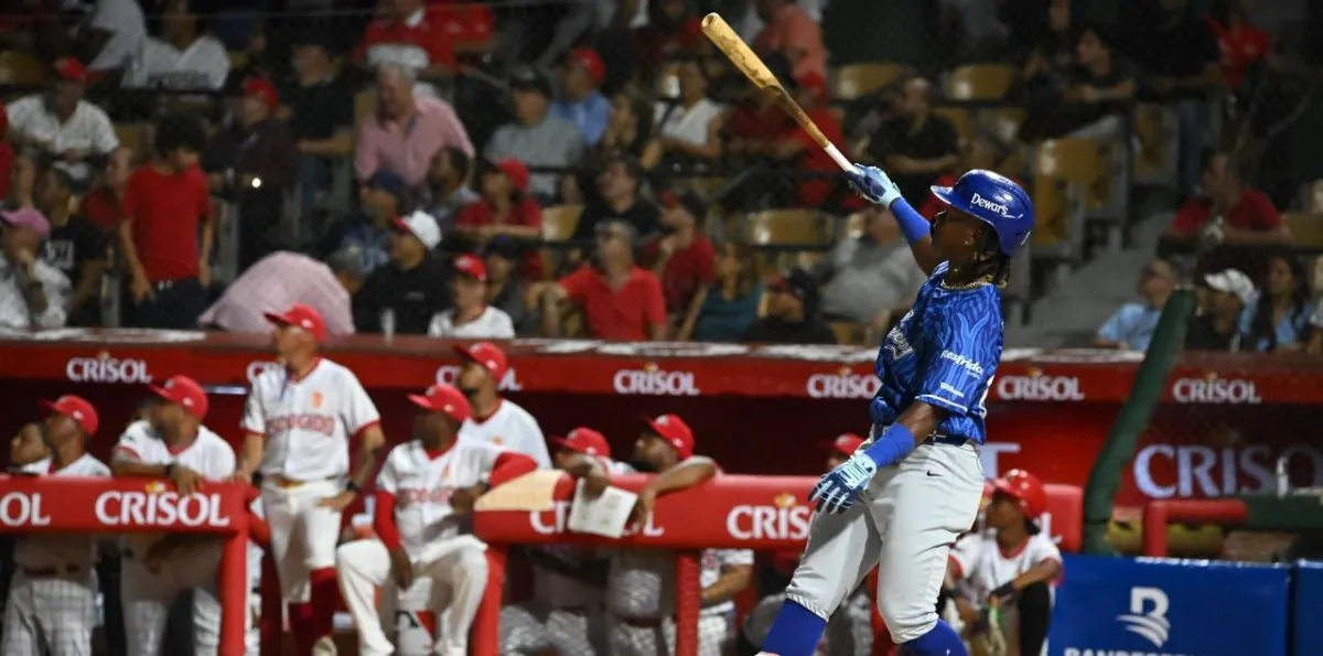 Licey aplasta al Escogido en apertura de la temporada