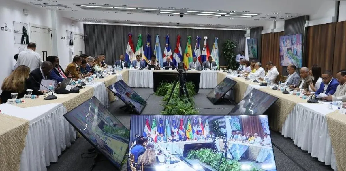 Parlamentos latinos actuarán contra daños del sargazo en el Caribe