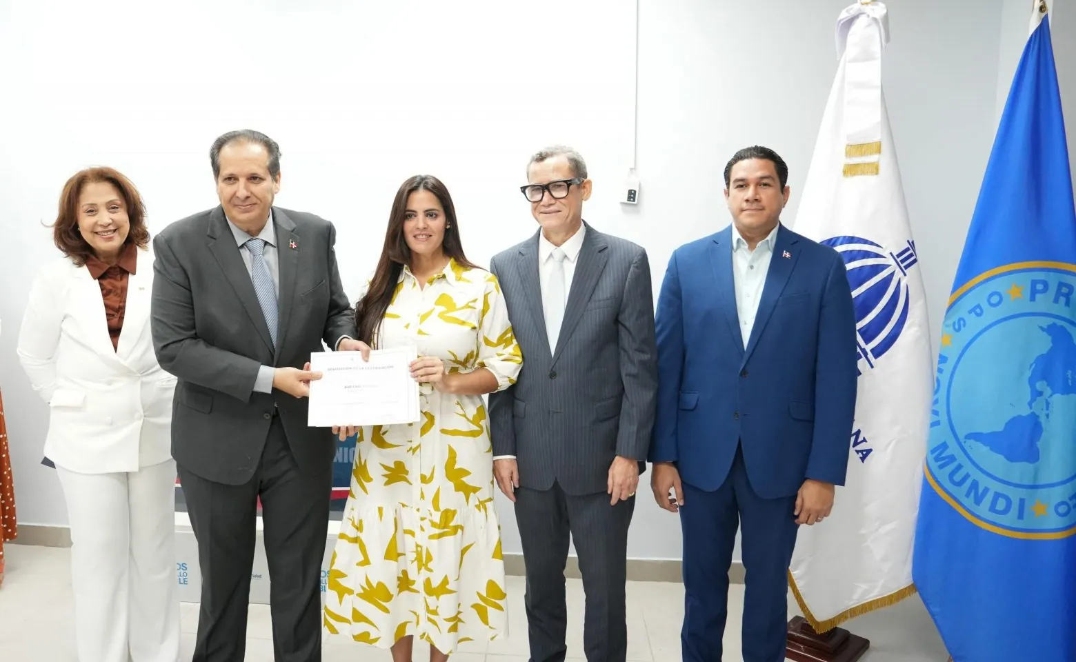 Salud reconoce Banco BHD por promover la lactancia materna