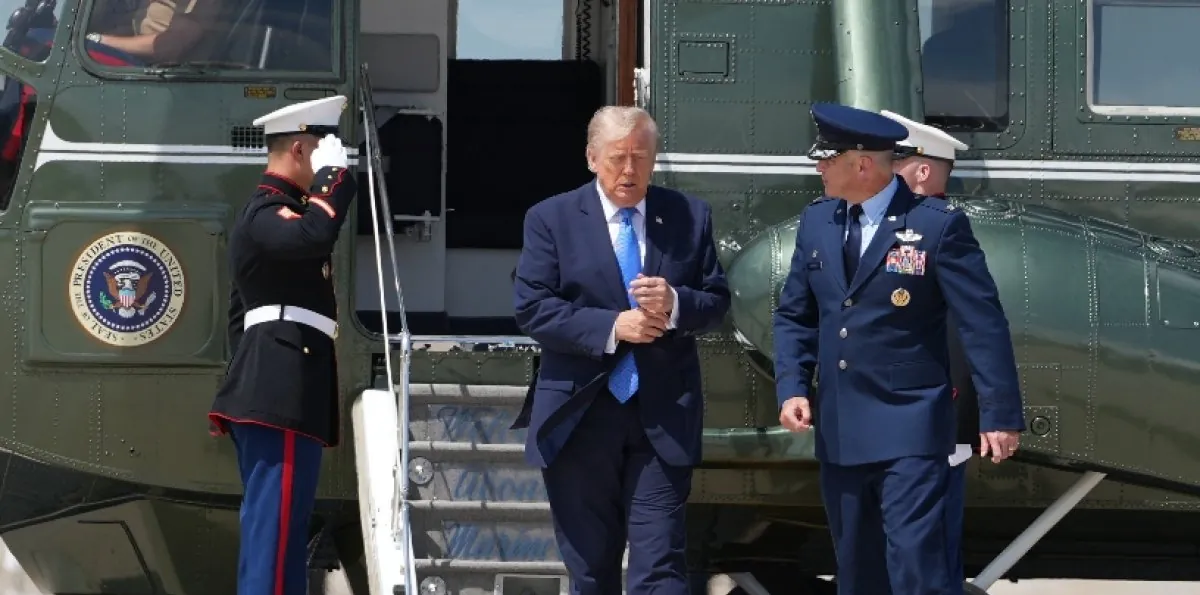 Indagan despegue de avión cerca de helicóptero Trump