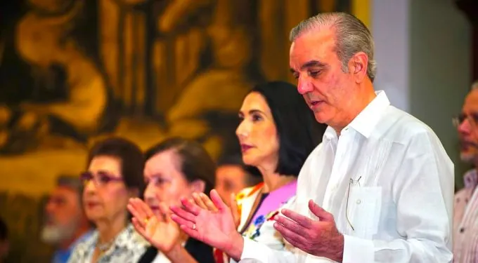 Abinader celebra cumpleaños con una misa acción de gracias