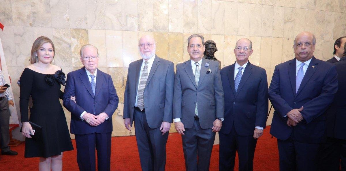 Fundación Corripio y Cultura entregan el Premio Nacional de Literatura 2026 a Pedro Vergés